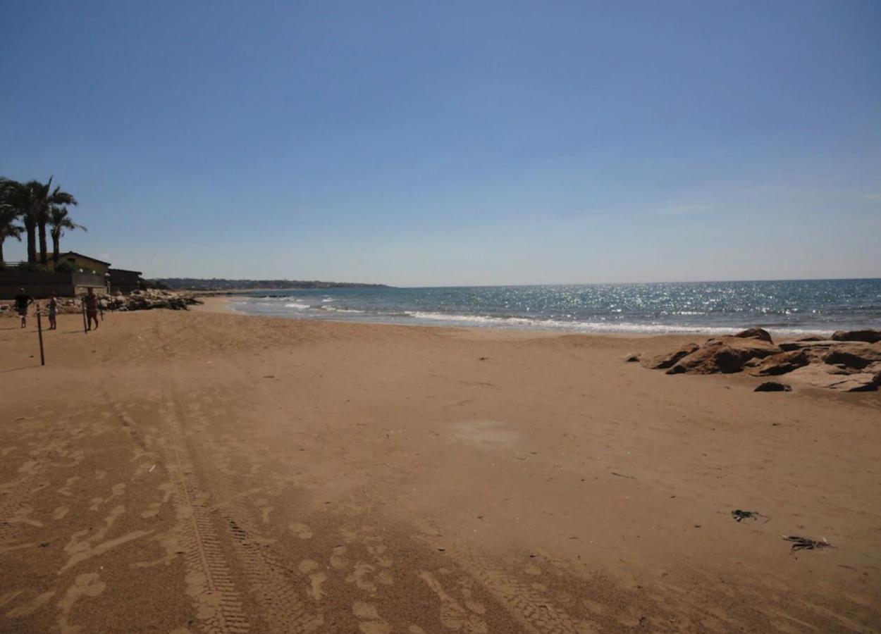 Arisa -Terrazza Privata 60 Mq Sulla Spiaggia Donnalucata  Dış mekan fotoğraf