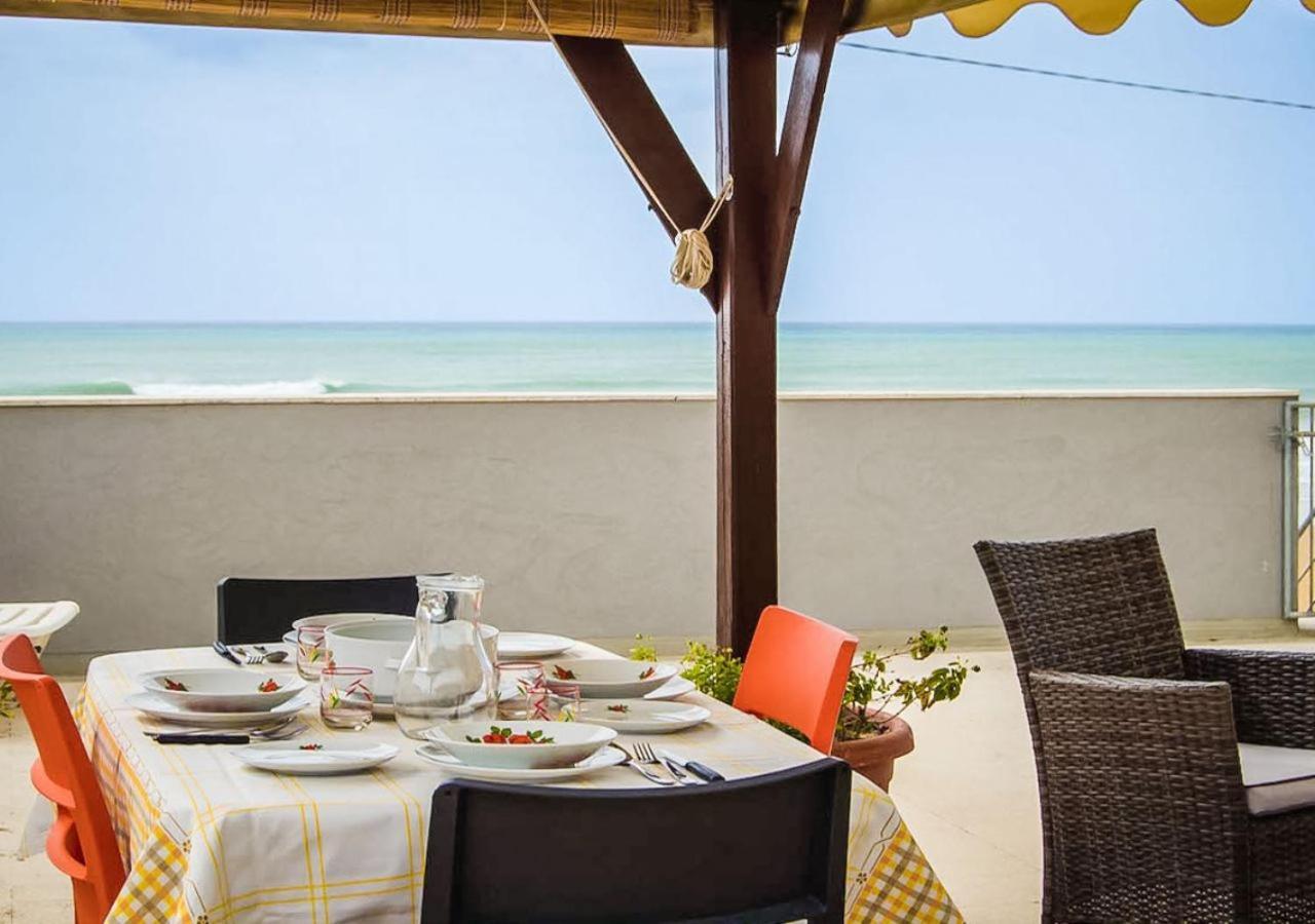 Arisa -Terrazza Privata 60 Mq Sulla Spiaggia Donnalucata  Dış mekan fotoğraf